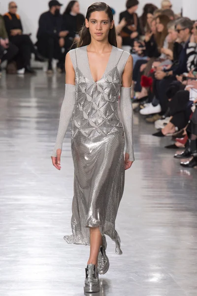 Look 37